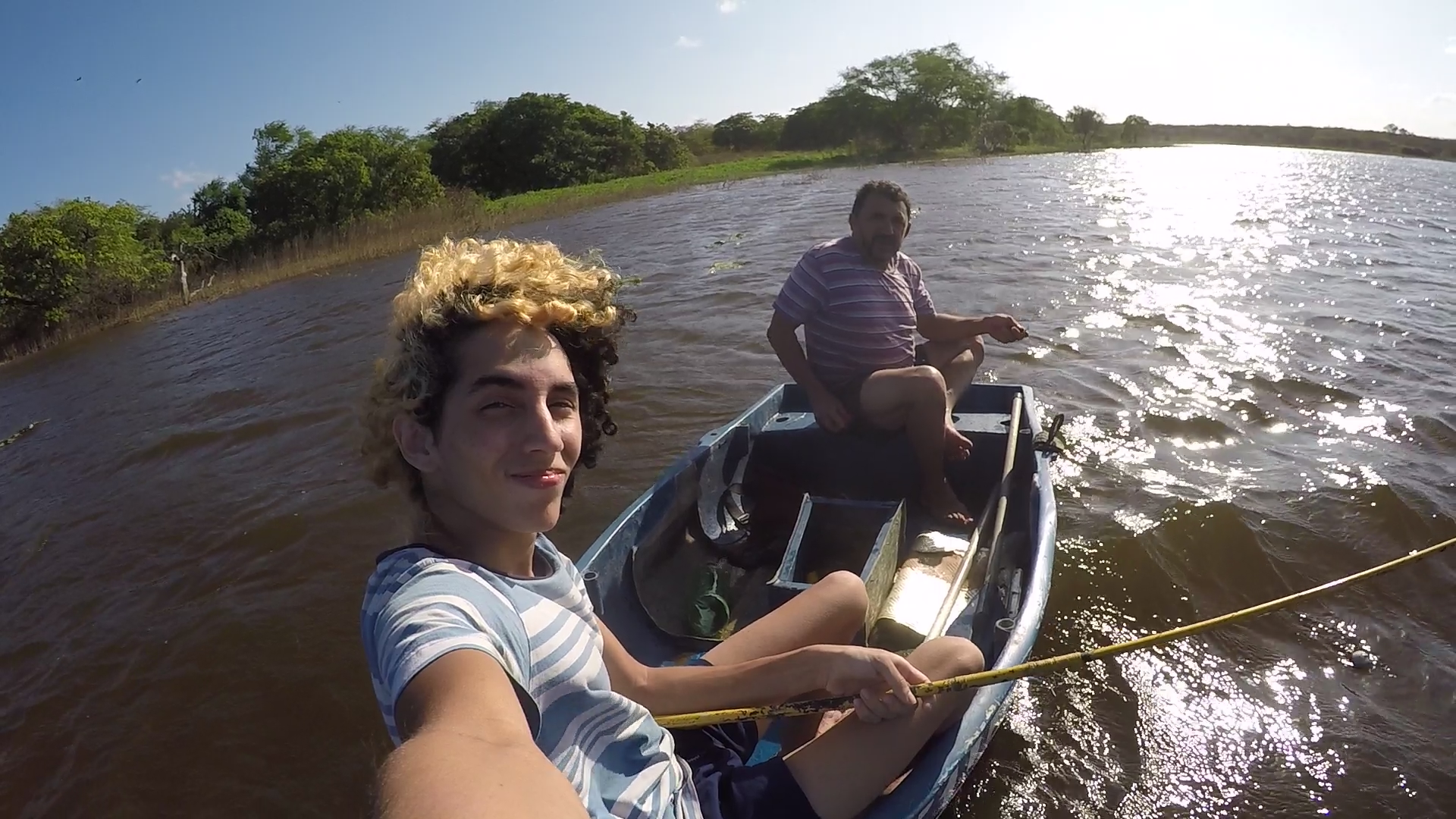 http://videos.introcdc.com/Canal/Vlogs/CPPP/Pescando com Pai/GOPR5373.00_25_03_45.Quadro010.png